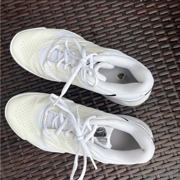 Nike Court Lite 4 - Women’s Tennis Shoes - Picture 4 of 6